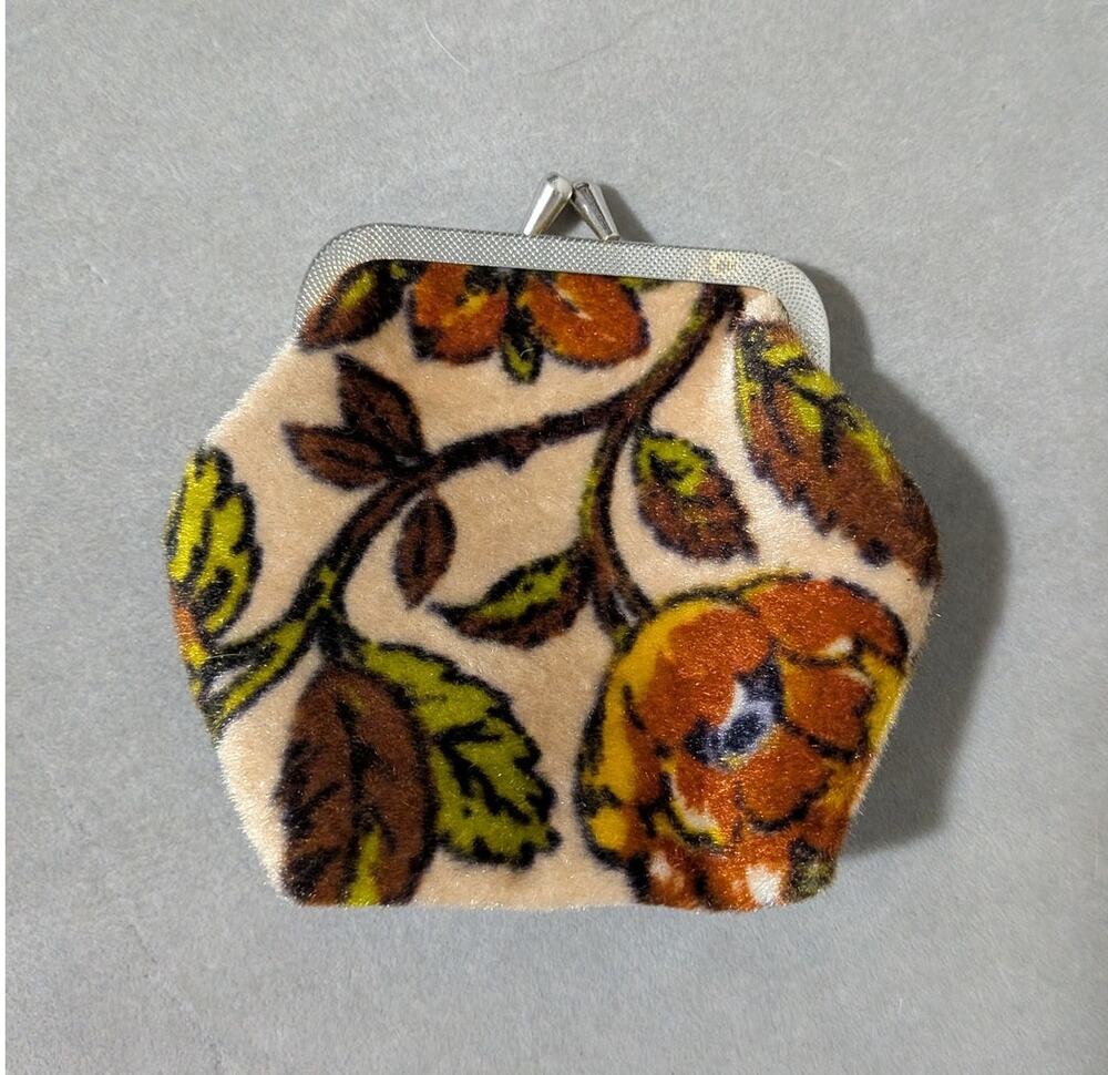 Vintage 1970s Velour Floral Coin Purse Kiss Lock Hexagon Change Pouch Retro Boho
